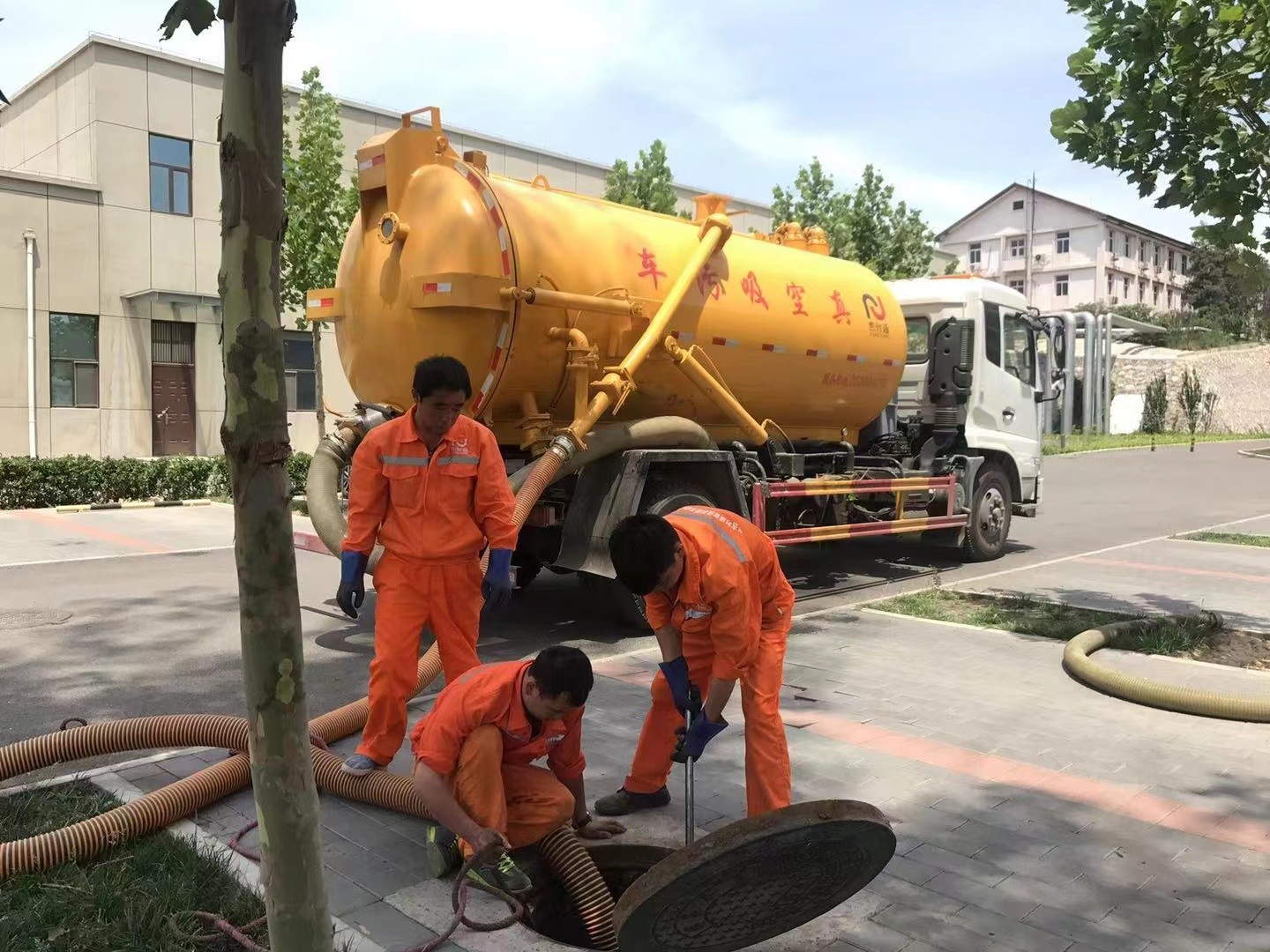 讷河化粪池清理与5-8吨吸粪车施工效率分析
